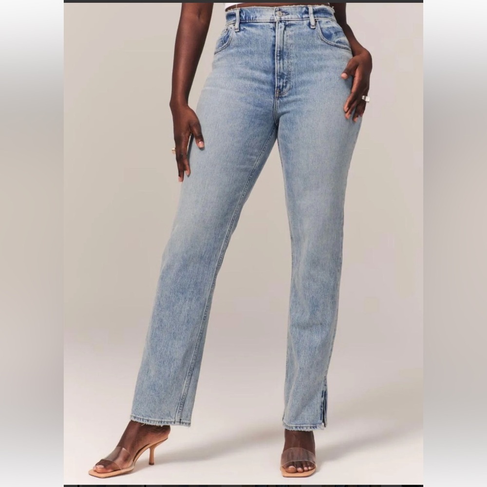 Abercrombie & Fitch Ultra High Rise 90s Straight Jean (Curve love) Size 27